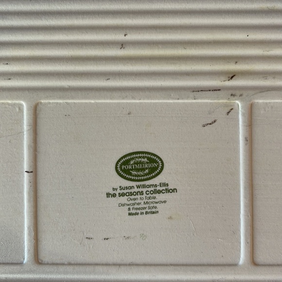 12' Lasagna Seasons Leaves by PORTMEIRION - Picture 3 of 3